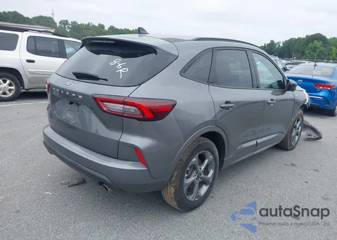 2024 Ford Escape St-Line z USA, uszkodzony, nr VIN 1FMCU0MN4RUA66706